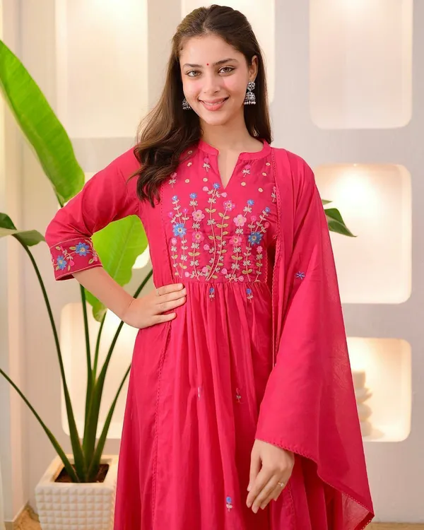 Red_Cotton_Floral_Embroidered_Anarkali_Suit_Set_For_Women