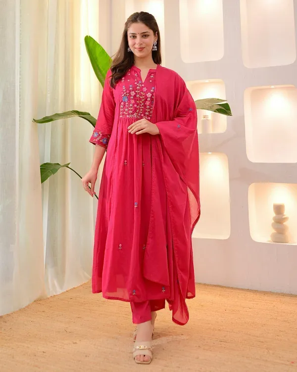 Red_Cotton_Floral_Embroidered_Anarkali_Suit_Set_For_Women