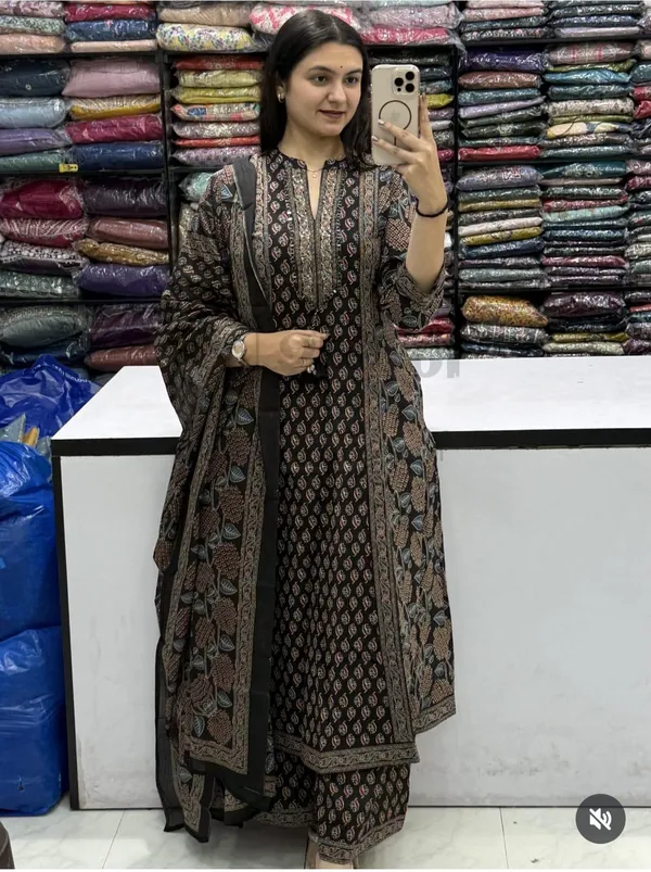 Black_Cotton_Printed_Straight_Kurta_Set_For_Women