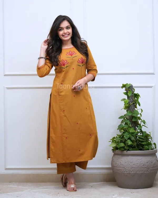 Yellow_Cotton_Straight_Floral_Embroidered_Kurta_Set_For_Women