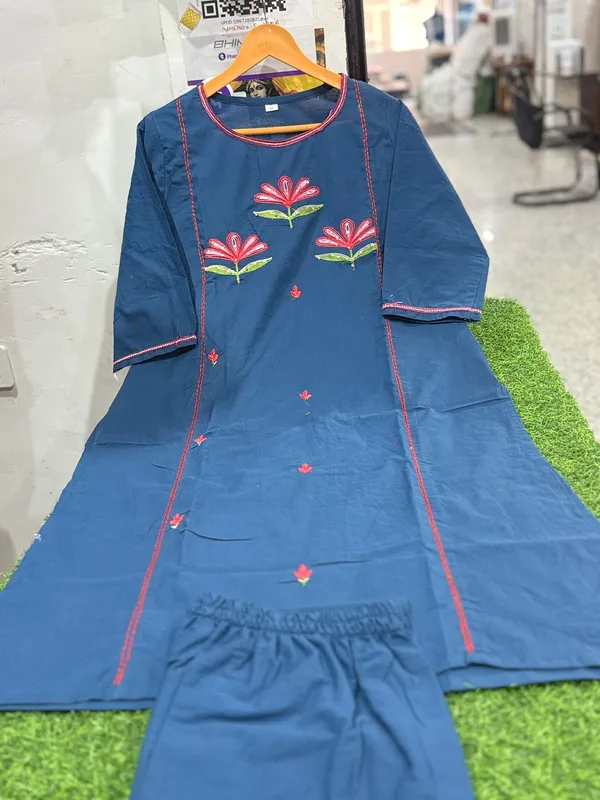 Blue_Cotton_Straight_Floral_Embroidered_Kurta_Set_For_Women