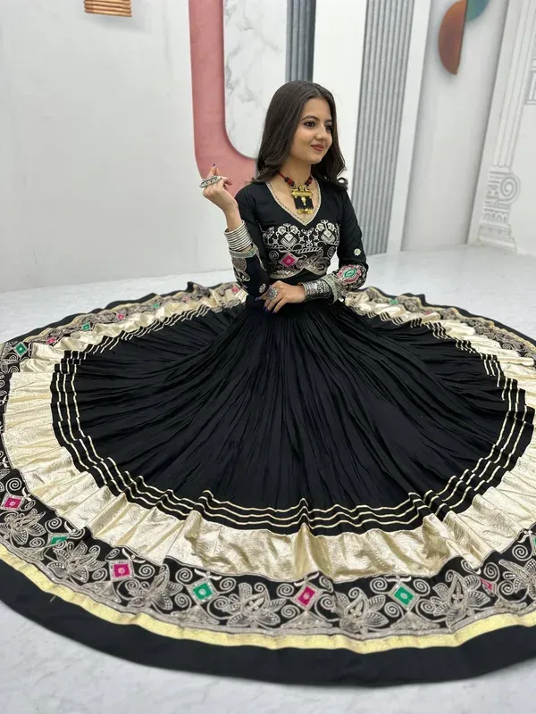 Black_Heavy_Lichi_Fabric_And_Jacquard_Silk_Patola_Print_Lehenga_Choli_For_Women