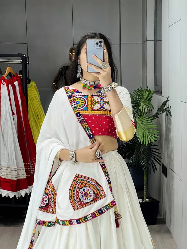 Pure_Rayon_Cotton_Multi_Kutchi_Design_White_Concept_6M_Flair_Navratri_Garba_Chaniya_Choli_(Ready_to_Wear)