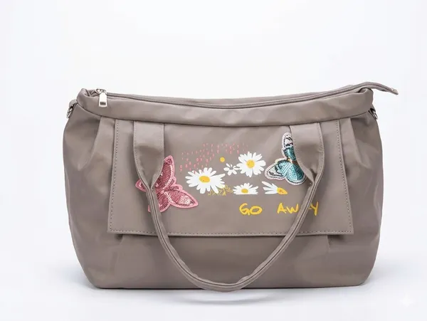 Grey_Polyester_Premium_Travel_Bag_For_Women