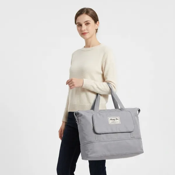 Grey_Pu_Leather_And_Faux_Fur_Premium_Travel_Duffel_Bag_For_Women