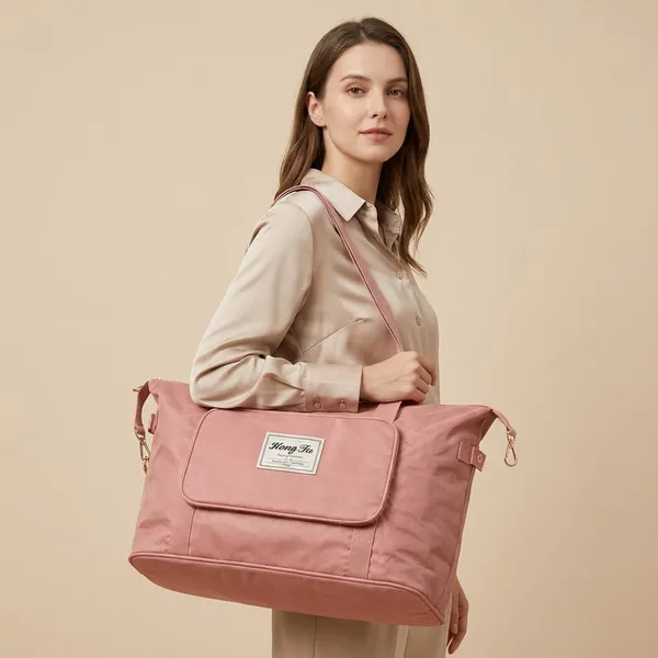 Pink_Pu_Leather_Premium_Travel_Duffel_Bag_For_Women