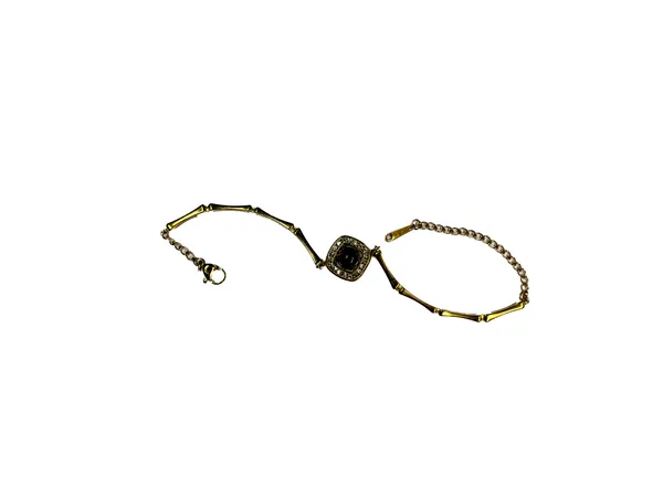 Gold_Metal_Chain_Black_Stone_Accent_Bracelet_For_Women