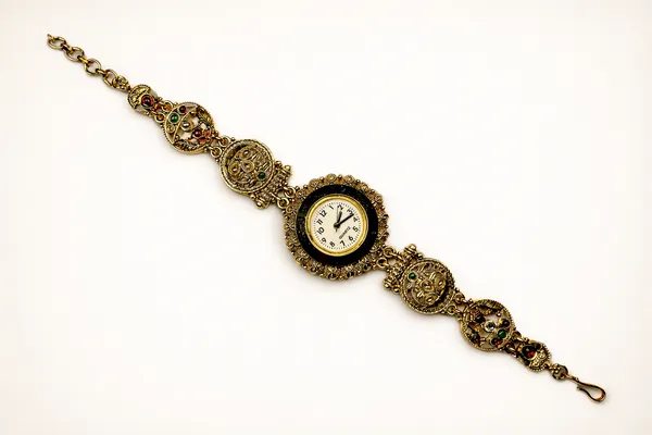 Vintage_Kashmiri_watch