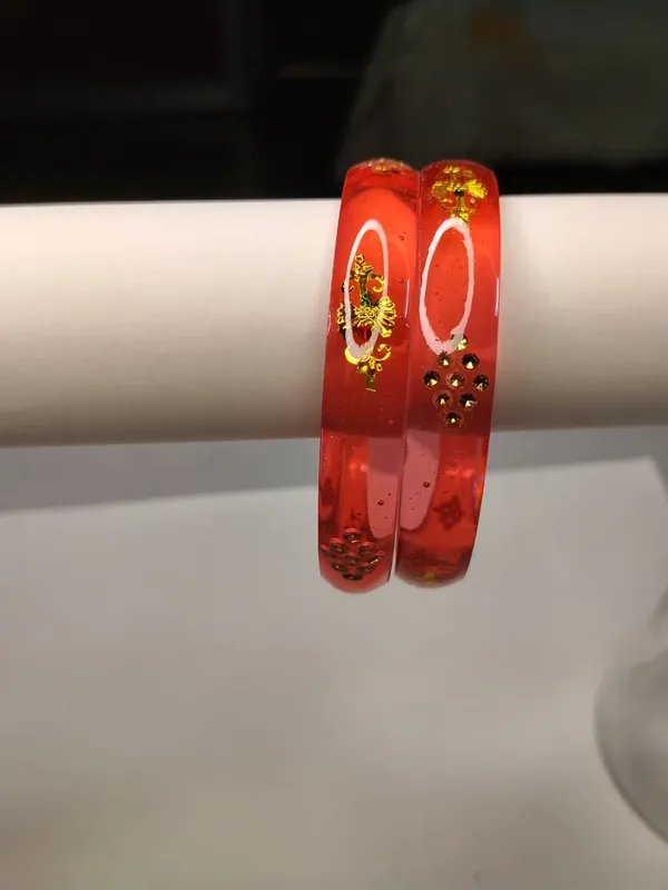 Red_Resin_Gold_Dragon_Motif_Embellished_Bangle_Set_For_Women