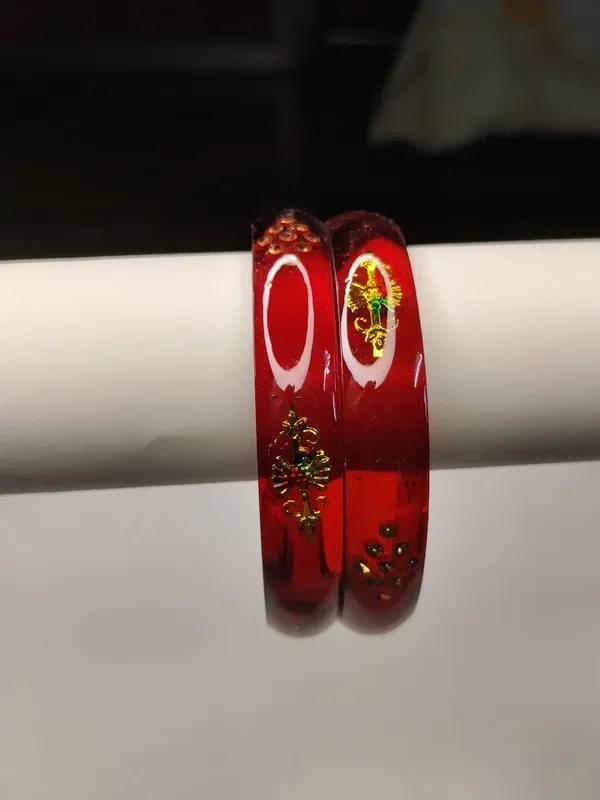 Dark_Red_Resin_Gold_Motif_Traditional_Bangle_Set_For_Women