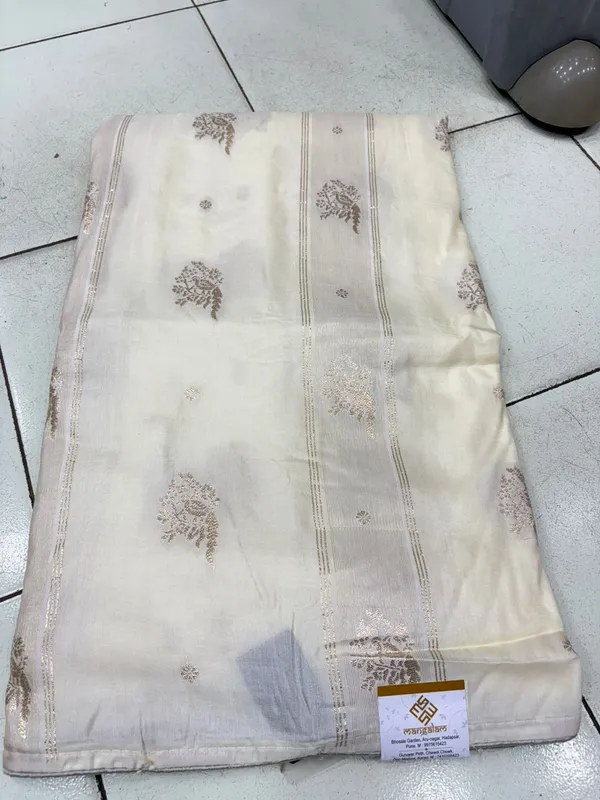 Off-White_Resham_Silk_Silver_Sequin_Embroidered_Suit_Fabric_For_Women