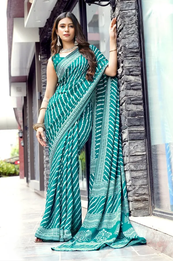 Turquoise_Blue_Dull_Moss_Leheriya_Print_Silver_Border_Saree_For_Women