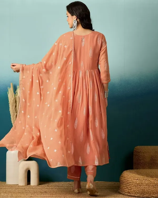 Women_Ethnic_Embroidered_With_Foil_Print_Work_Kurti_Set