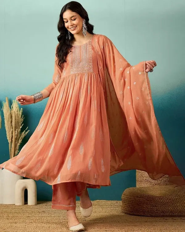 Women_Ethnic_Embroidered_With_Foil_Print_Work_Kurti_Set