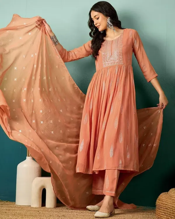 Women_Ethnic_Embroidered_With_Foil_Print_Work_Kurti_Set