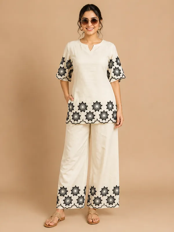 Women's_Khadi_Cotton_Embroidered_Co-Ord_Set_-Black_Floral