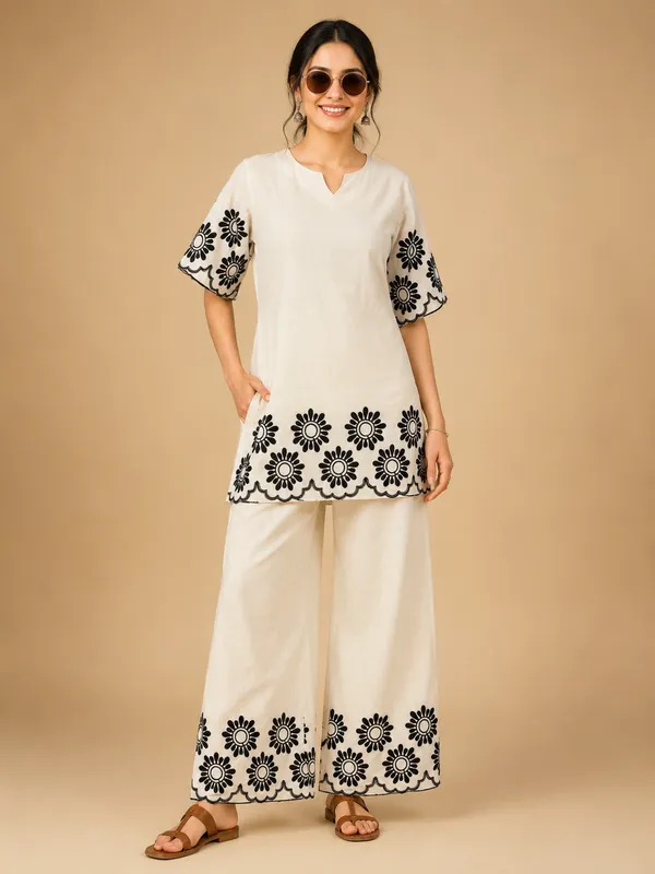 Women's_Khadi_Cotton_Embroidered_Co-Ord_Set_-Black_Floral