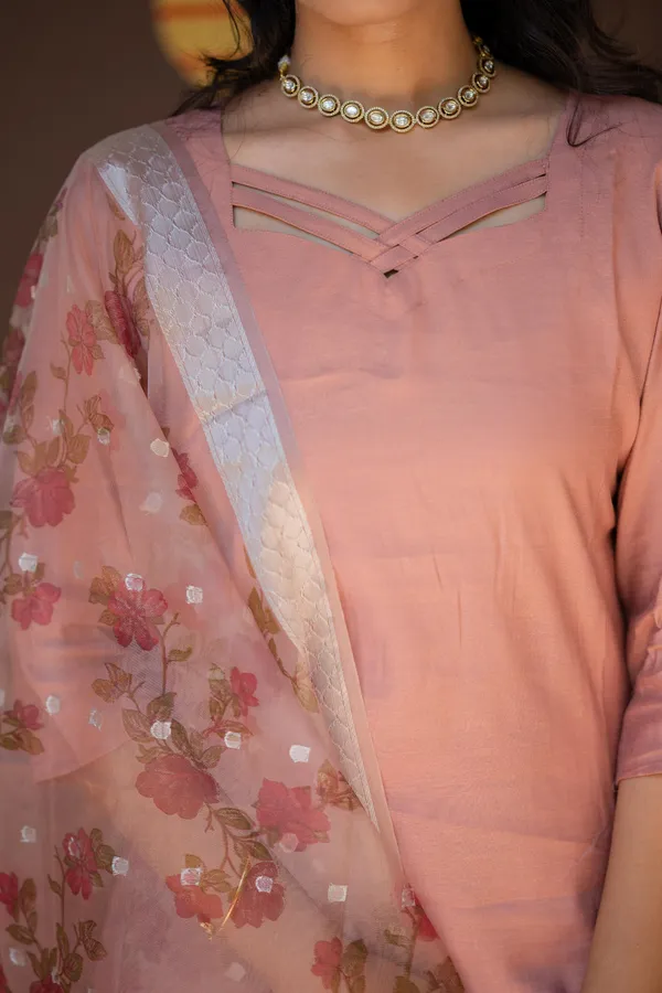 Women_Ethnic_Embroidered_Work_With_Digital_Printed_Kurti_Set