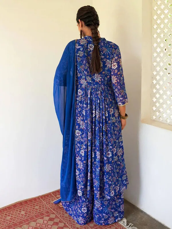 Women_Ethnic_Lace_Work_With_Digital_Printed_Kurti_Set