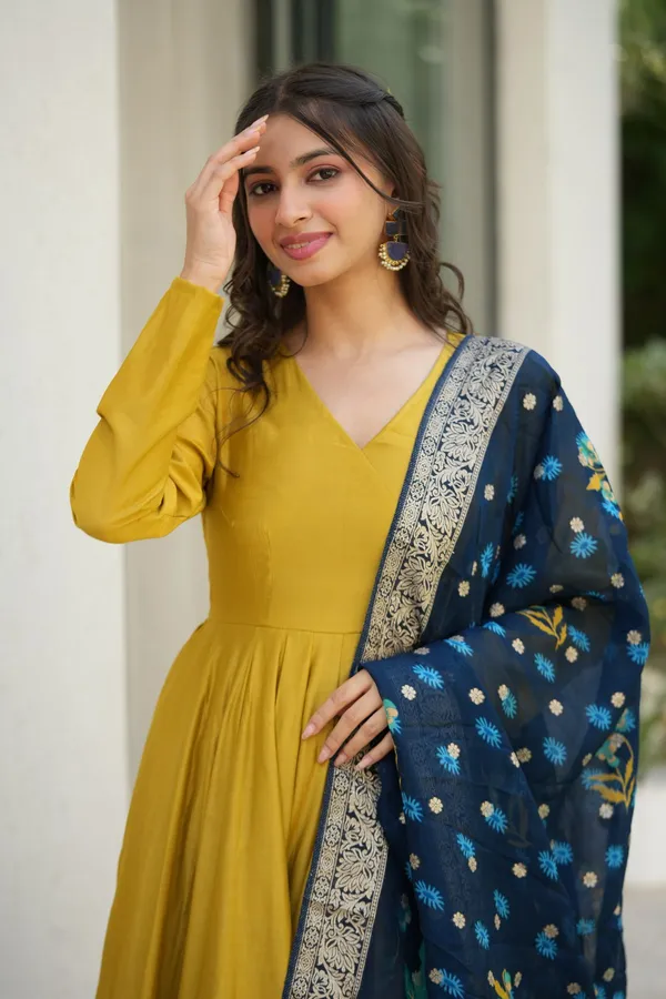 Women_Ethnic_Digital_Printed_Kurti_Set