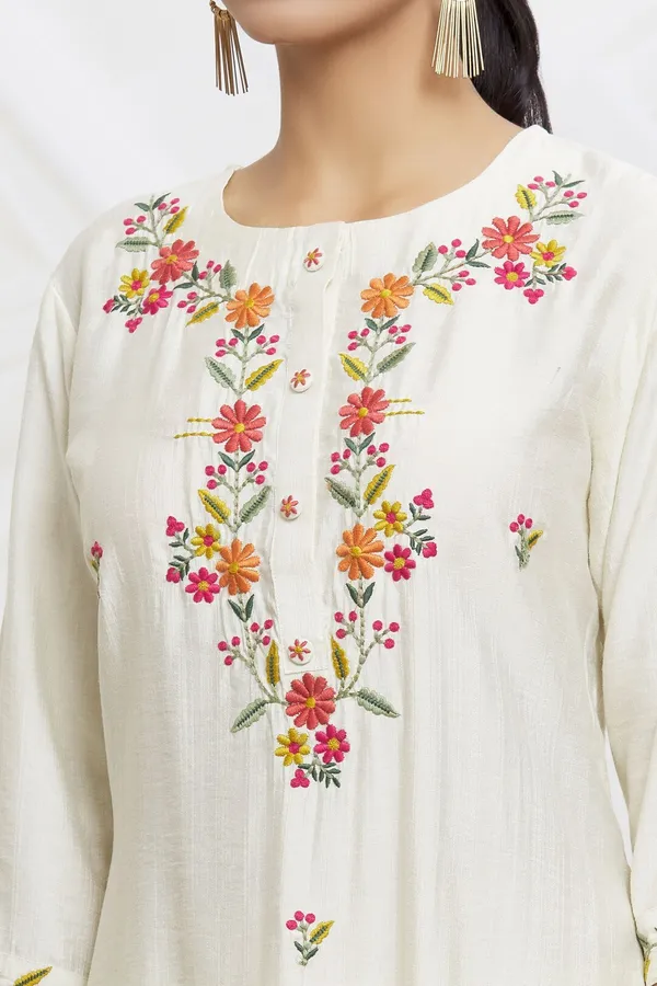 Women_Ethnic_Embroidered_Sequence_Lace_Work_With_Digital_Printed_Kurti_Set