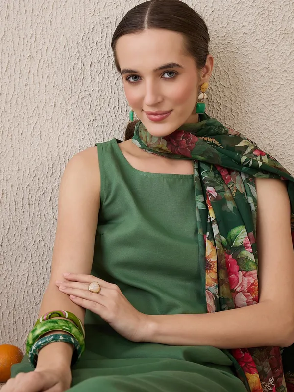 Women_Ethnic_Digital_Printed_Kurti_Set