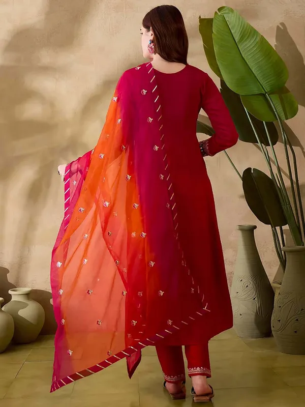 Women_Ethnic_Embroidered_Sequence_Lace_Work_With_Digital_Printed_Kurti_Set
