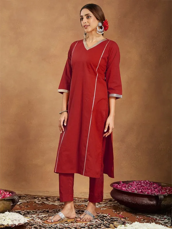 Women_Ethnic_Embroidered_Work_With_Digital_Printed_Kurti_Set