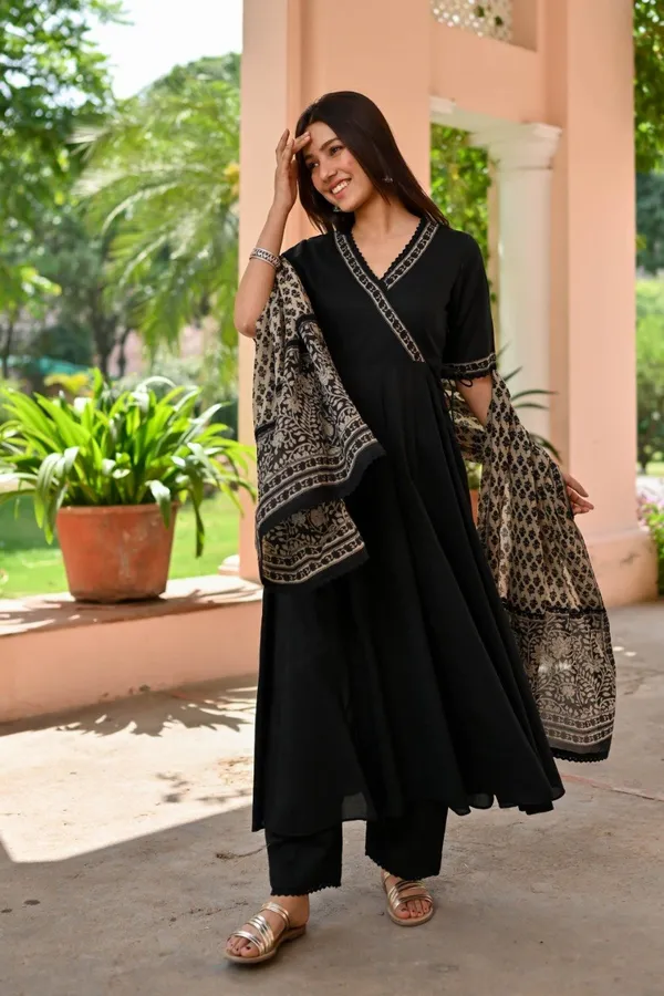 Women_Ethnic_Digital_Printed_Kurti_Set