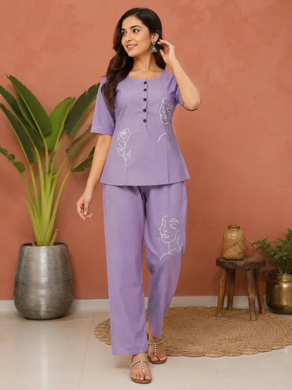 Women_Ethnic_Embroidery_Work_Rayon_slub_Co-Ord_Set