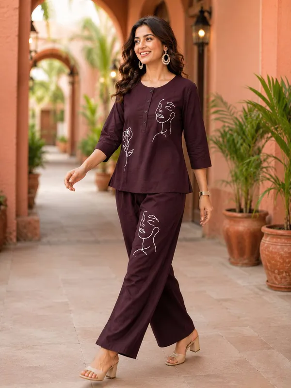 Women_Ethnic_Embroidery_Work_Rayon_slub_Co-Ord_Set