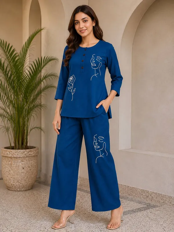 Women_Ethnic_Embroidery_Work_Rayon_slub_Co-Ord_Set