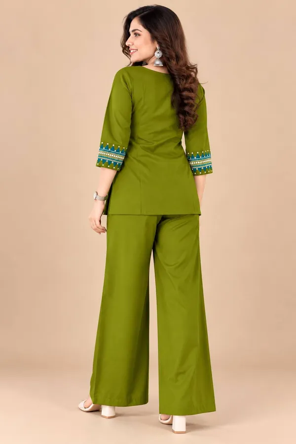 Women_Ethnic_Dhabu_cotton_With_Embroidery_Work_Dhabu_cotton_Co-Ord_Set