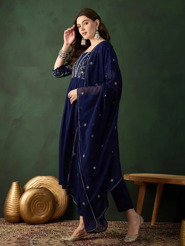 Women_Ethnic_Embroidered_Work_Kurti_Set