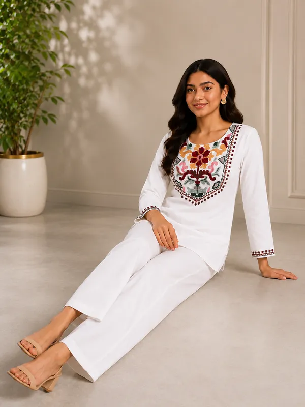 White_Rayon_slub_With_Embroidery_Work_Co-Ord_Set_From_Women_Ethnic