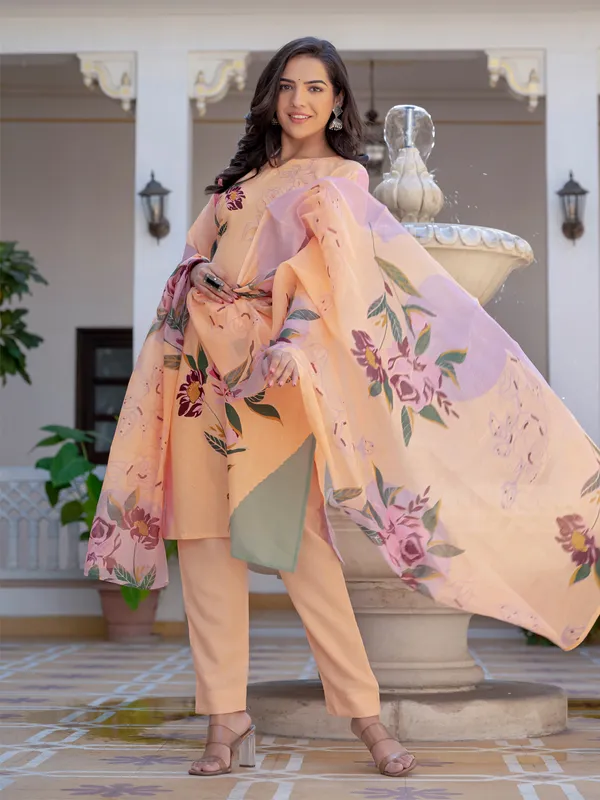 Women_Ethnic_Classic_Comfort_Everyday_Kurti_set