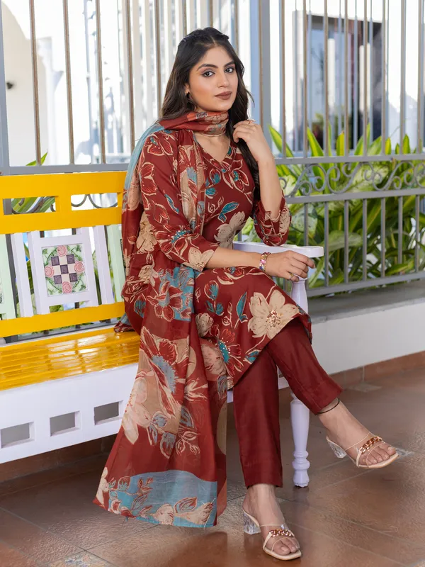 Women_Ethnic_Classic_Comfort_Everyday_Kurti_set