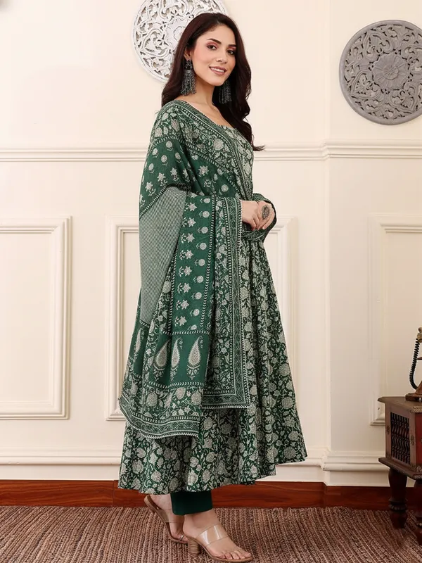 Women_Ethnic_Classic_Comfort_Everyday_Kurti_set