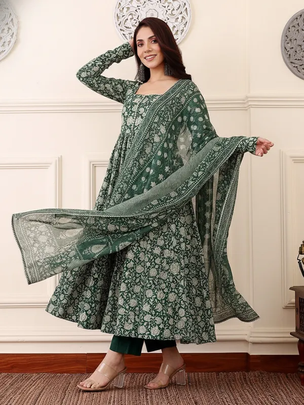 Women_Ethnic_Classic_Comfort_Everyday_Kurti_set