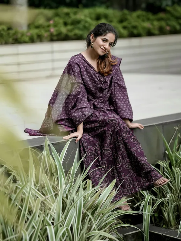 Women_Ethnic_Classic_Comfort_Everyday_Kurti_set