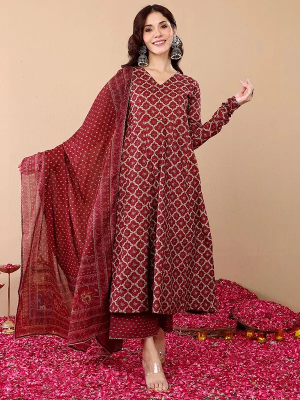 Women_Ethnic_Classic_Comfort_Everyday_Kurti_set