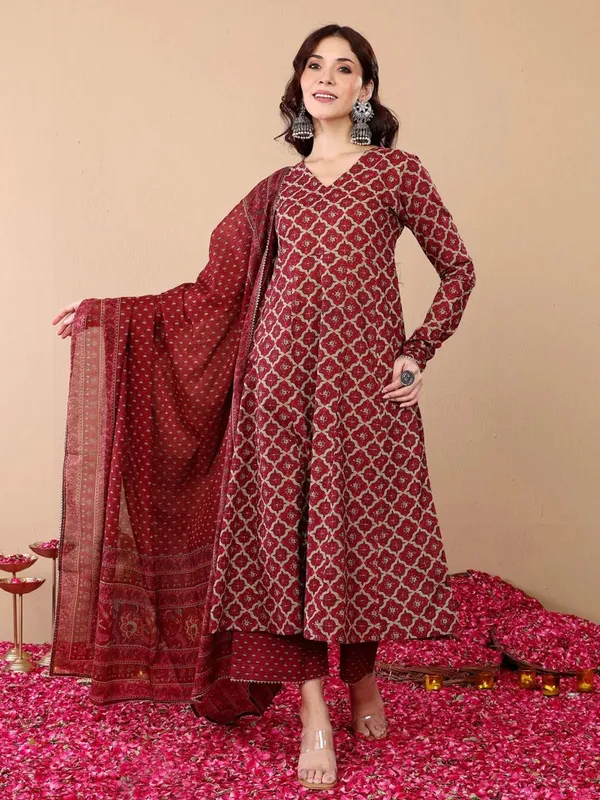 Women_Ethnic_Classic_Comfort_Everyday_Kurti_set