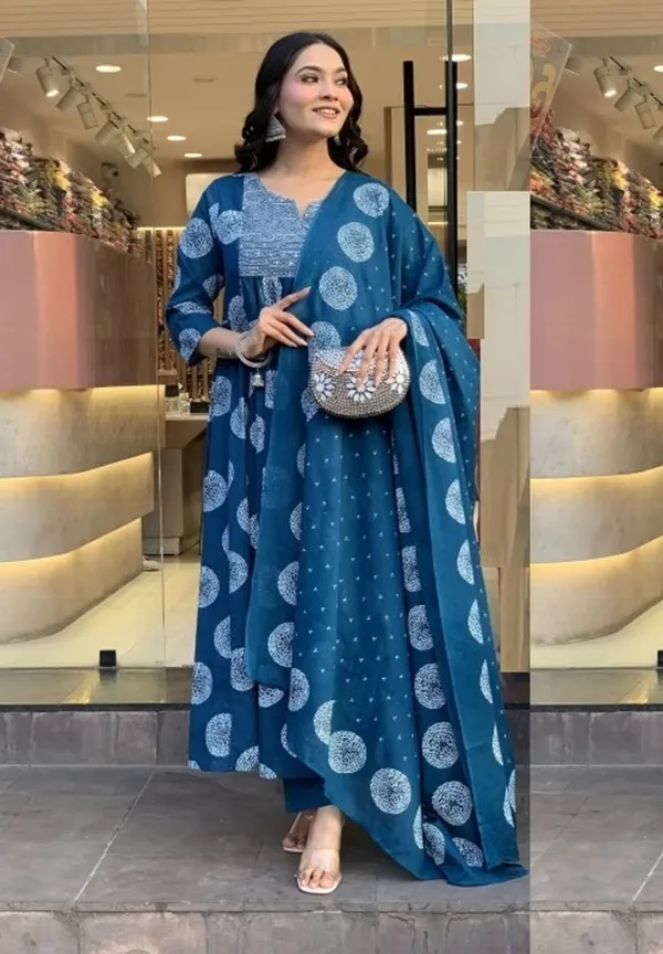 Women_Ethnic_Classic_Comfort_Everyday_Kurti_set_(_Kurti-Embroidery_Work_on_Neck)