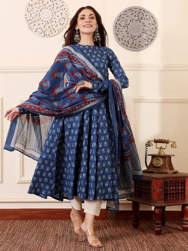 Women_Ethnic_Classic_Comfort_Everyday_Kurti_set