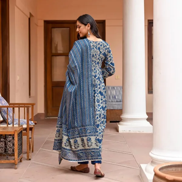 Women_Ethnic_Classic_Comfort_Everyday_Kurti_set