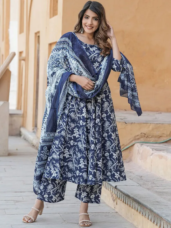 Women_Ethnic_Classic_Comfort_Everyday_Kurti_set