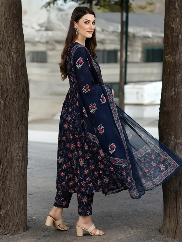 Women_Ethnic_Classic_Comfort_Everyday_Kurti_set