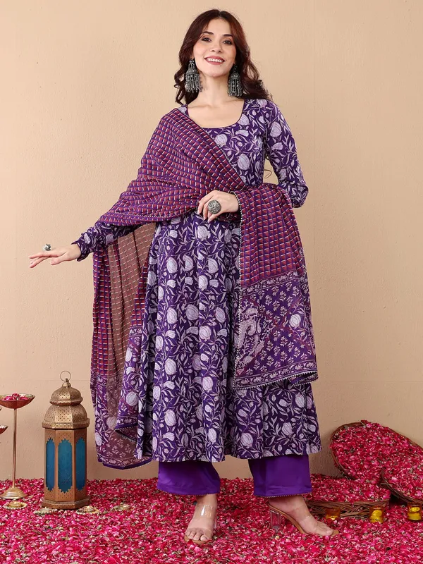 Women_Ethnic_Classic_Comfort_Everyday_Kurti_set