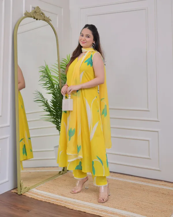Women_Ethnic_Classic_Comfort_Everyday_Kurti_set