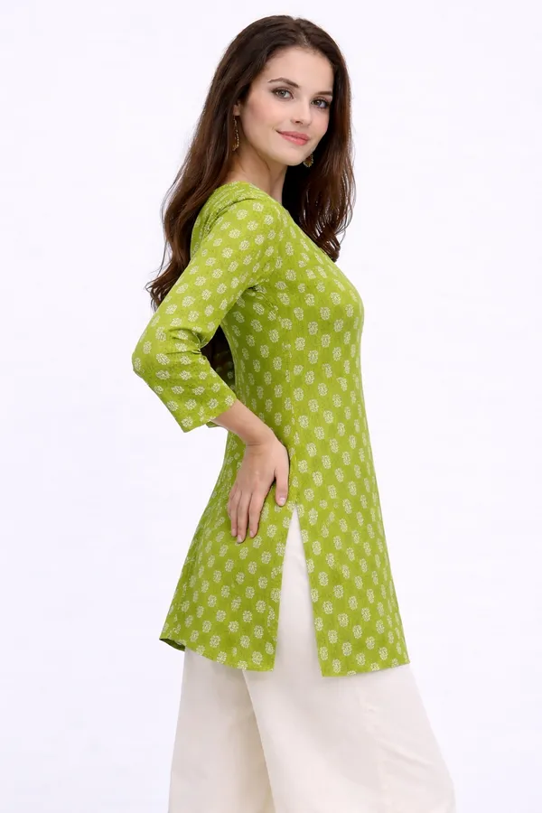 Priyankit_Women_Green_Printed_Straight_Kurti_|_Cotton_Ethnic_Top_For_Daily_&_Office_Wear